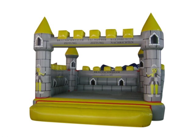 Braunschweiger Zeitung Hüpfburg Standard mit Dach in 6m x 5m x 4,5m